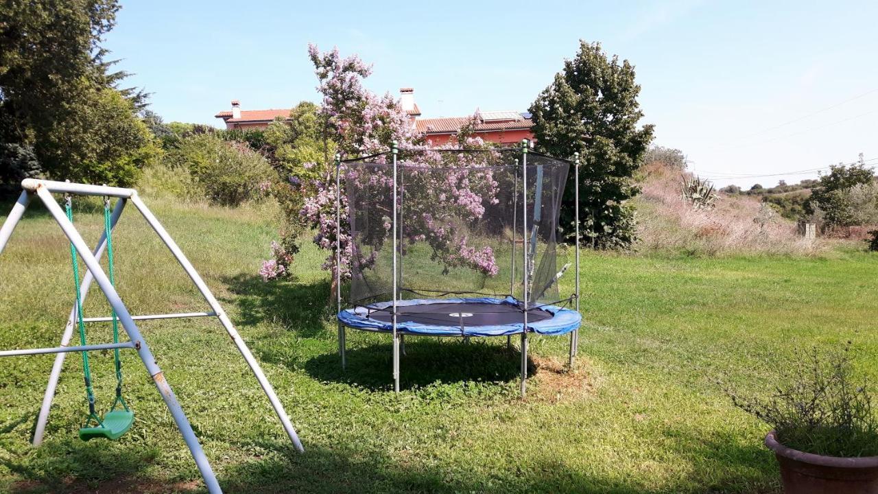 Grazioso Appartamento In Villa Брачано Екстериор снимка