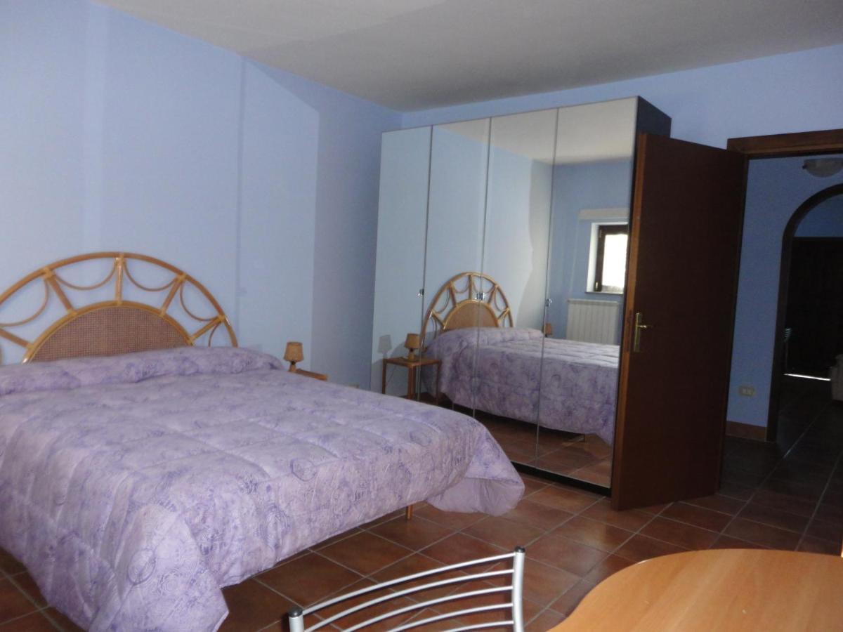 Grazioso Appartamento In Villa Брачано Екстериор снимка